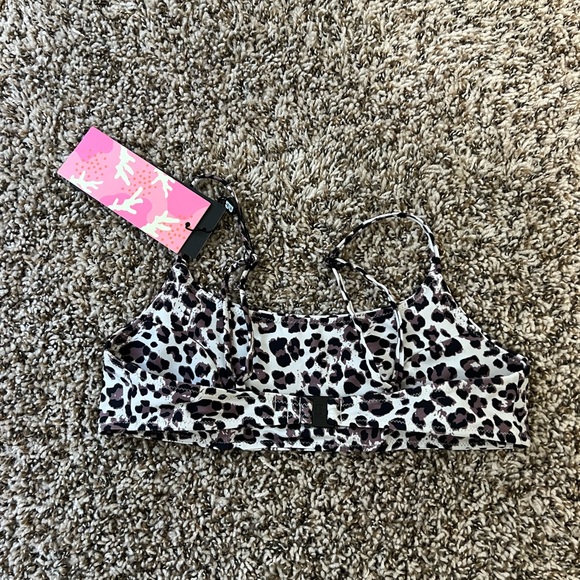 NWT Blackbough Kenzie Top - Snow Leopard - Picture 2 of 2